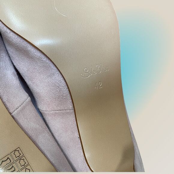 Sole Bliss Kelly Blush Pink Suede Low Heels Womens Sz 11 US 42 New NIB $315 - Picture 11 of 16